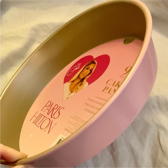 NWT Paris Hilton Pink 9 inch Cake Pan & 2 PIECE TOOL SET - Gold Spoon & Turner - Picture 12 of 16